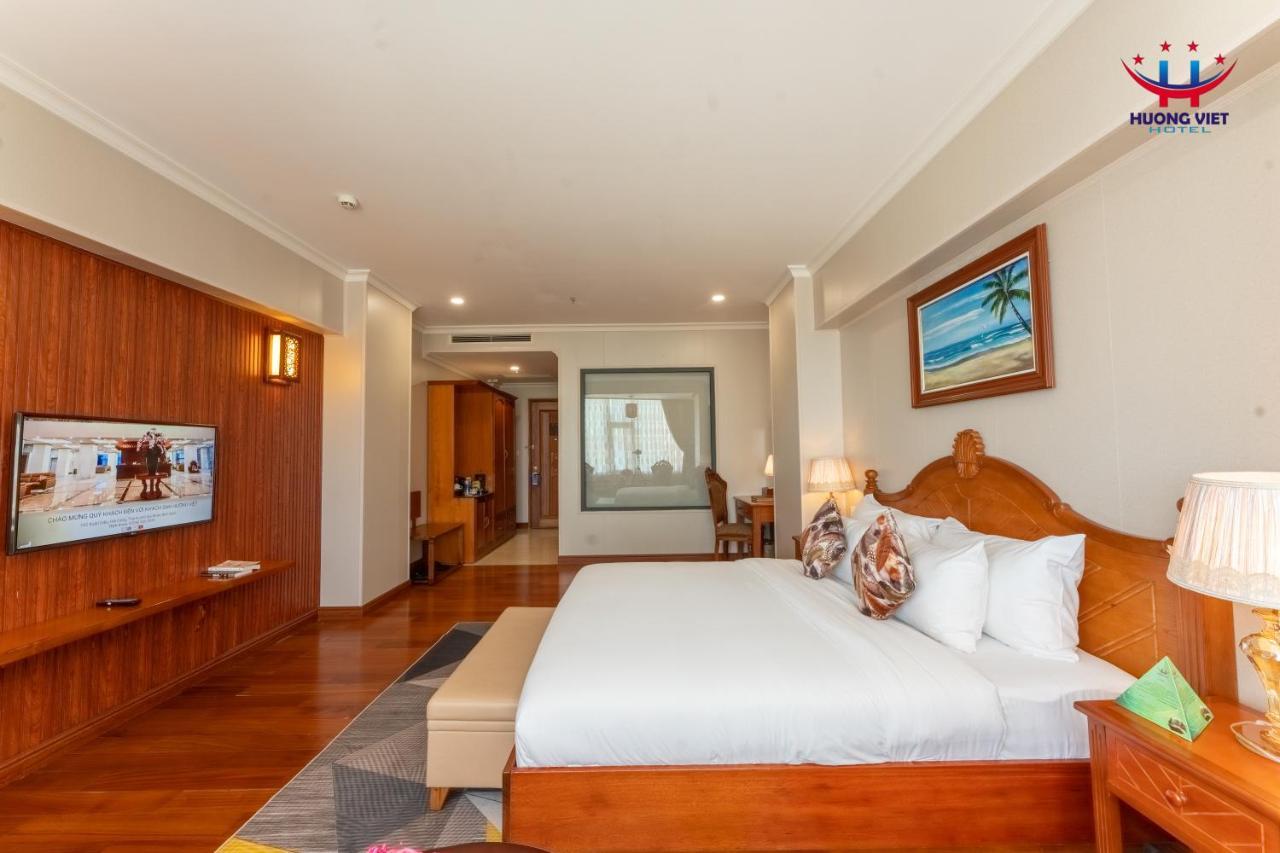 Huong Viet Hotel Quy Nhon - Beachfront Eksteriør billede