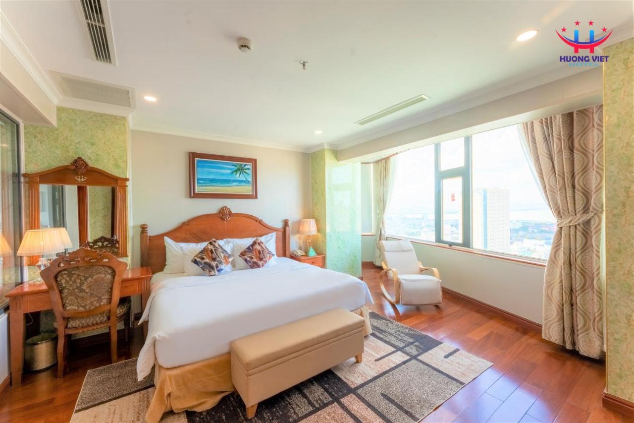 Huong Viet Hotel Quy Nhon - Beachfront Eksteriør billede